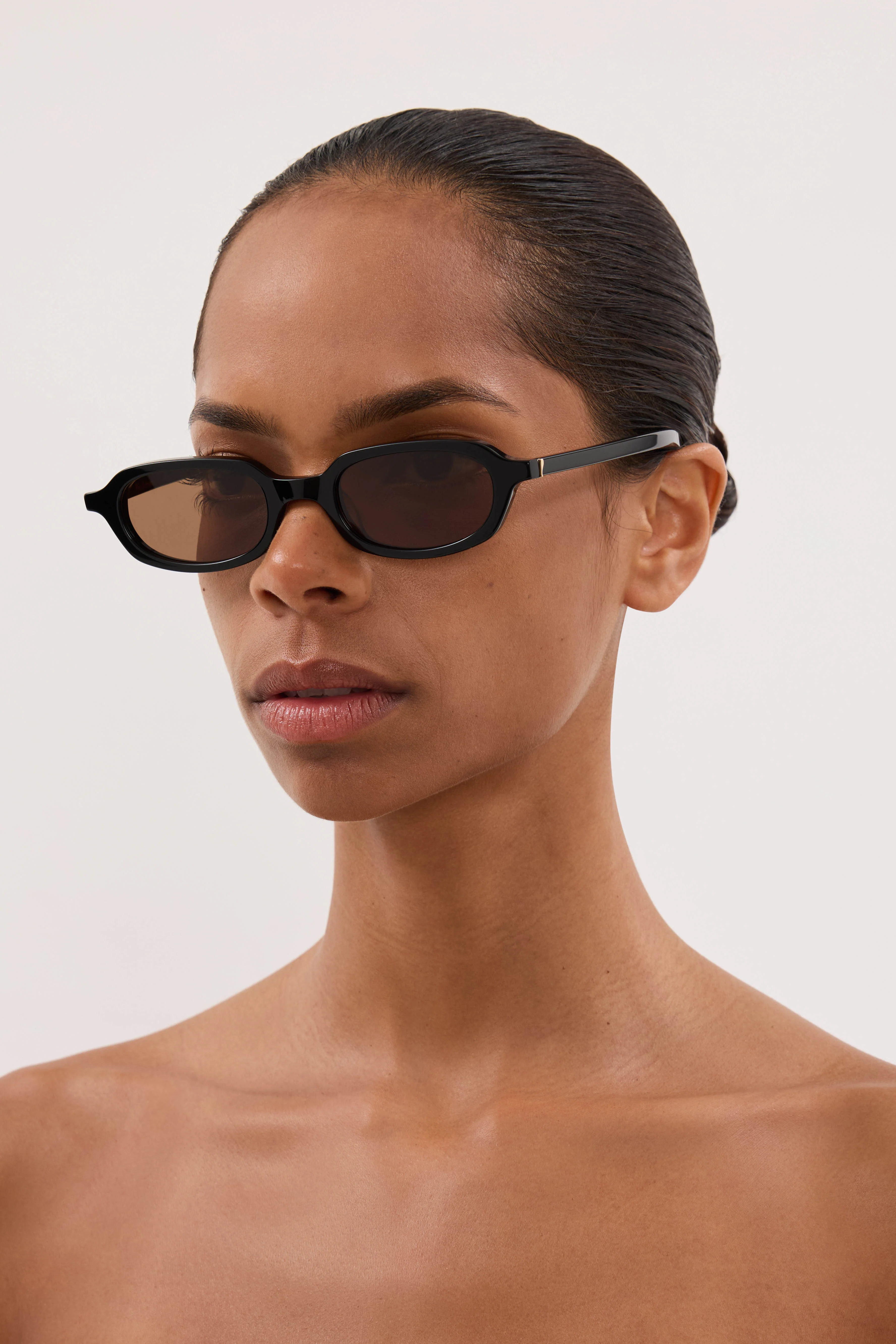 LUV LOU THE MIMI SUNGLASSES BLACK - Image 2