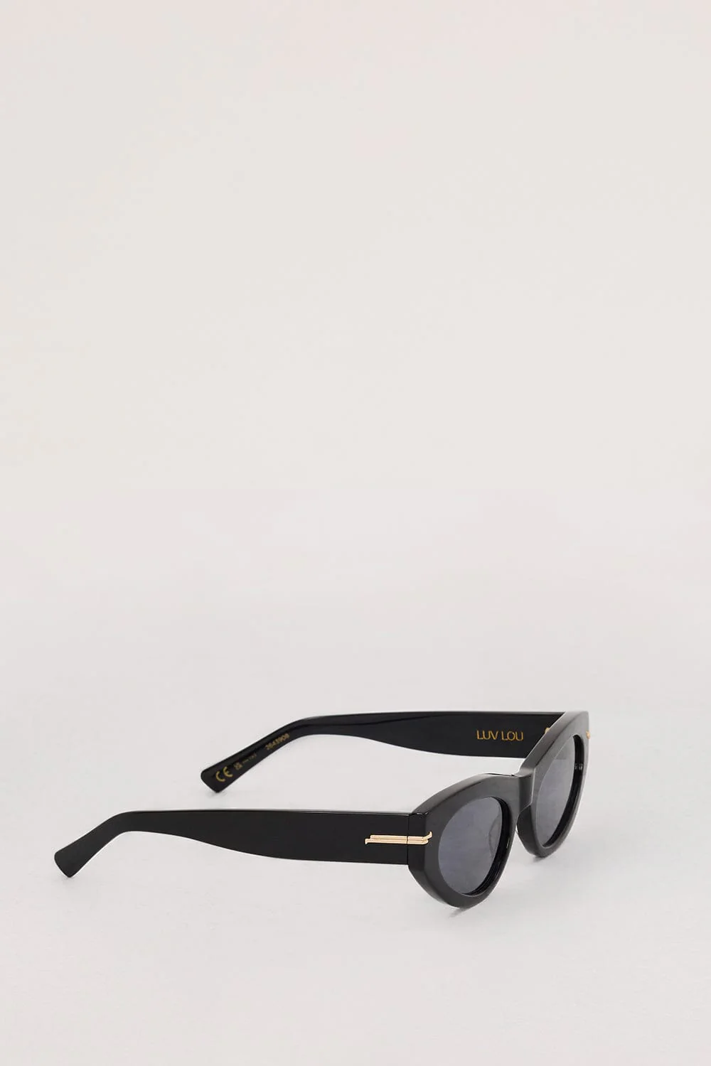 LUV LOU THE SOFIA BLACK SUNGLASSES - Image 4
