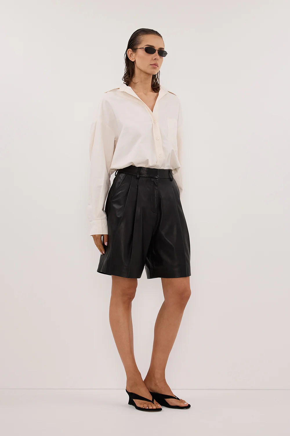 MAYFAIR BLACK LEATHER BERMUDA SHORT - Image 4