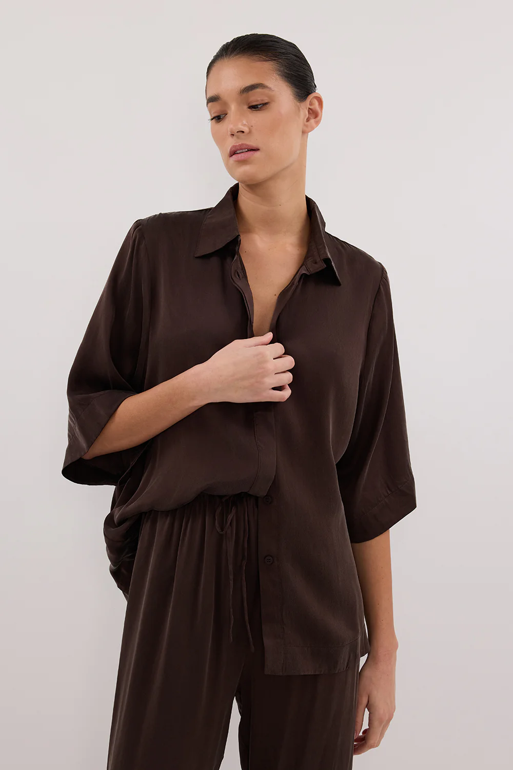 PERCY BITTER CHOC SILK SHIRT - Image 3