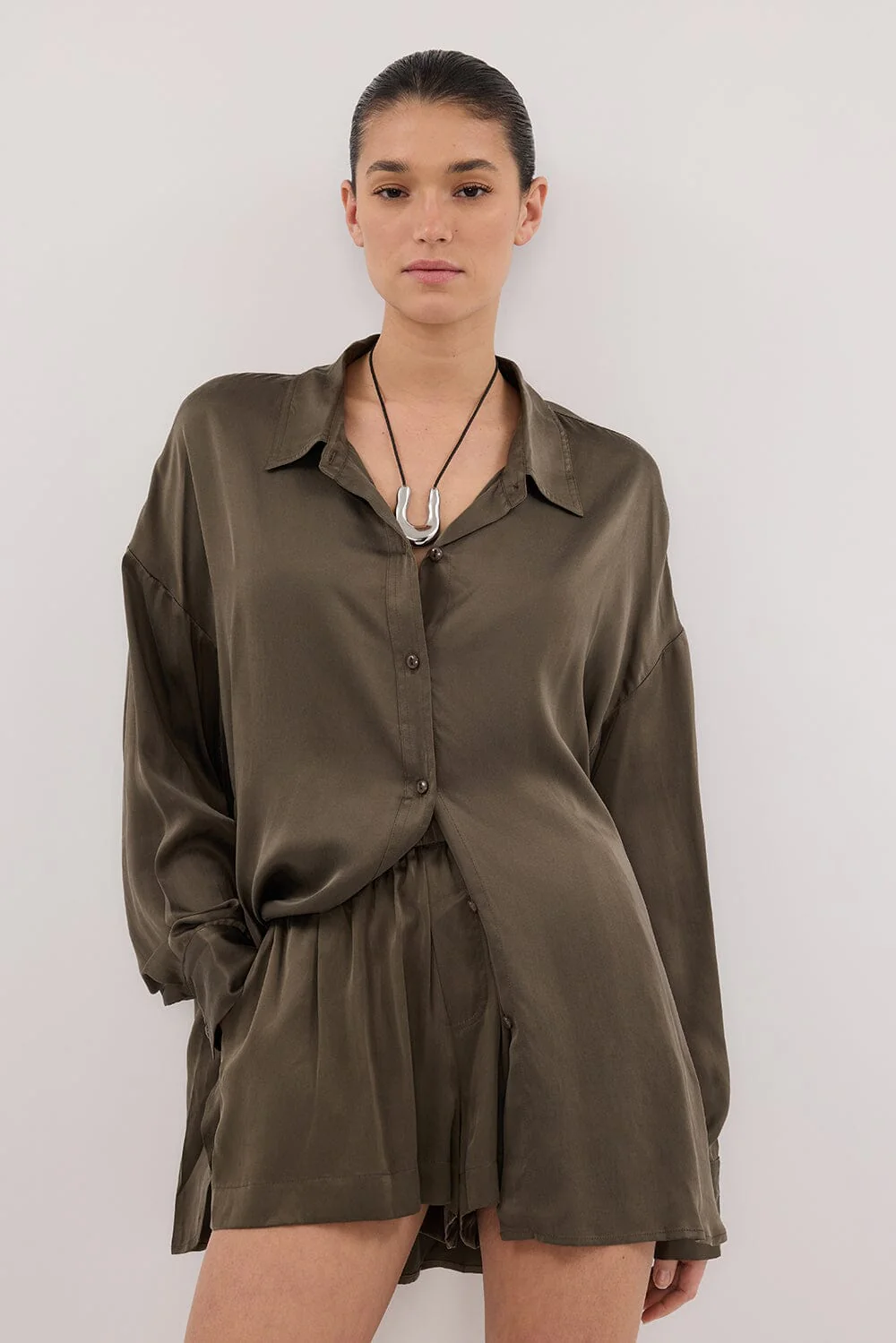 PERCY OLIVE SILK LONG SLEEVE SHIRT - Image 2