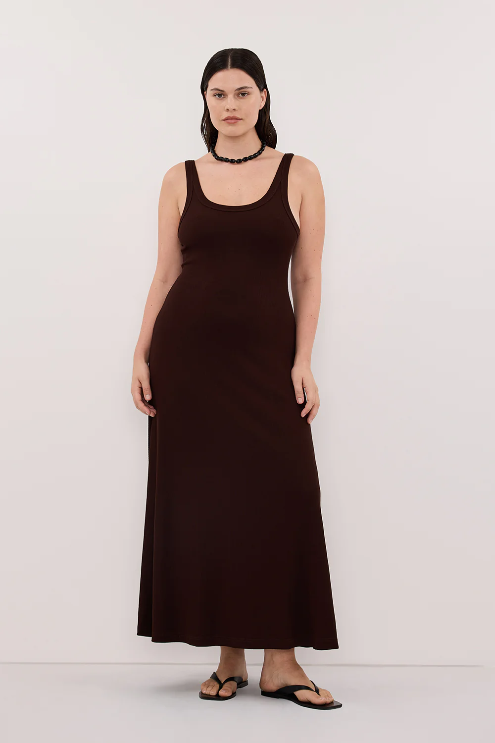 PHOEBE BURNT CHOC SLEEVELESS SCOOP NECK MIDI DRESS - Image 5