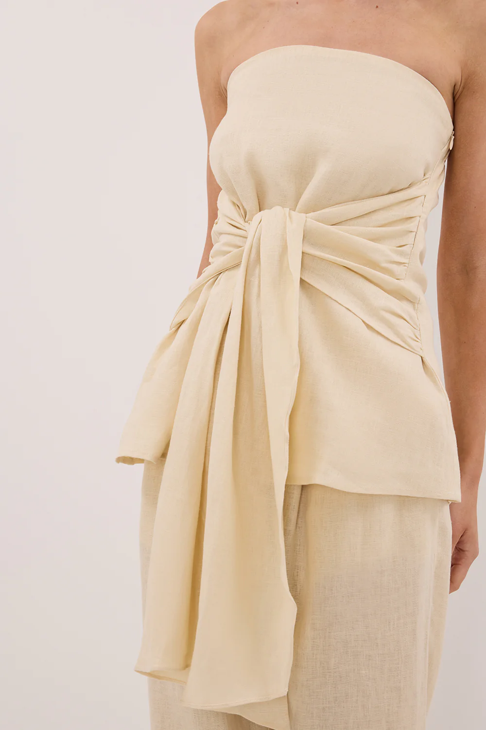 PIPPY BUTTERMILK LINEN STRAPLESS TOP - Image 5