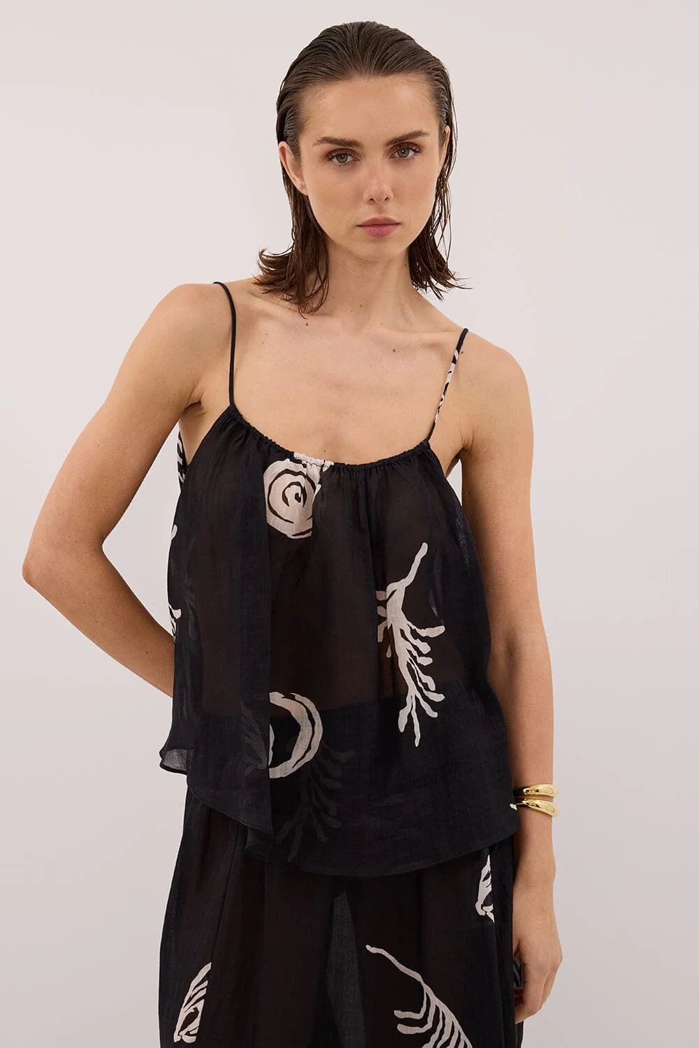 POSITANO BLACK SLEEVELESS RAMIE TOP - Image 5