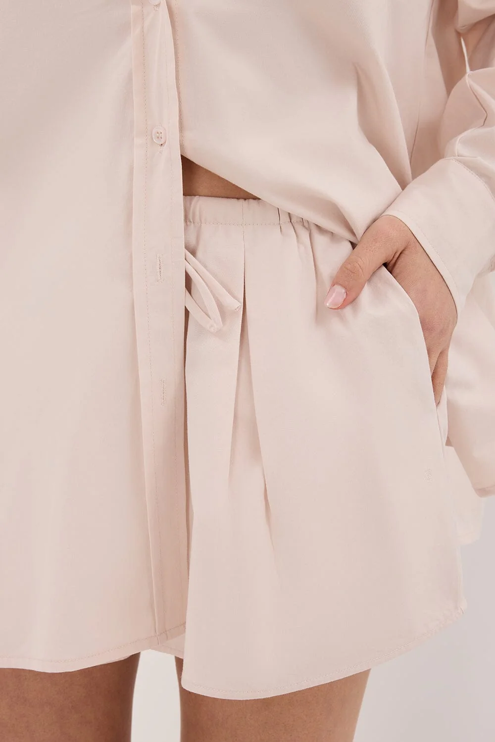 RAQUEL POWDER POPLIN SHORT - Image 7