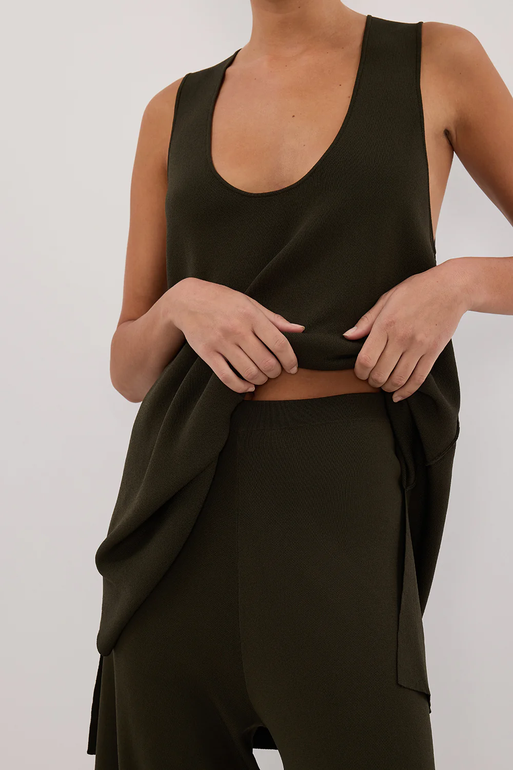 RAY FOREST SCOOP LONGLINE TOP - Image 5