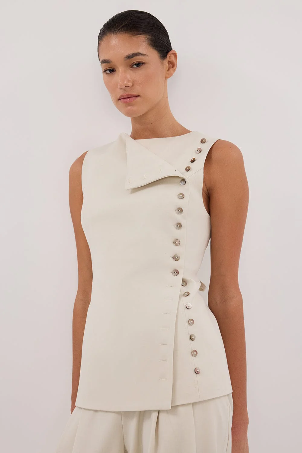 REN PLASTER SIDE BUTTON VEST - Image 6