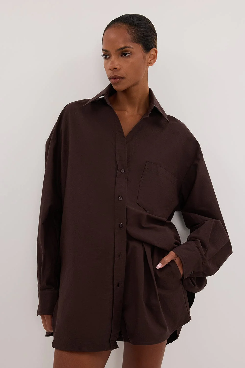 RHEA BURNT CHOC COTTON DRAWSTRING SHORT - Image 3