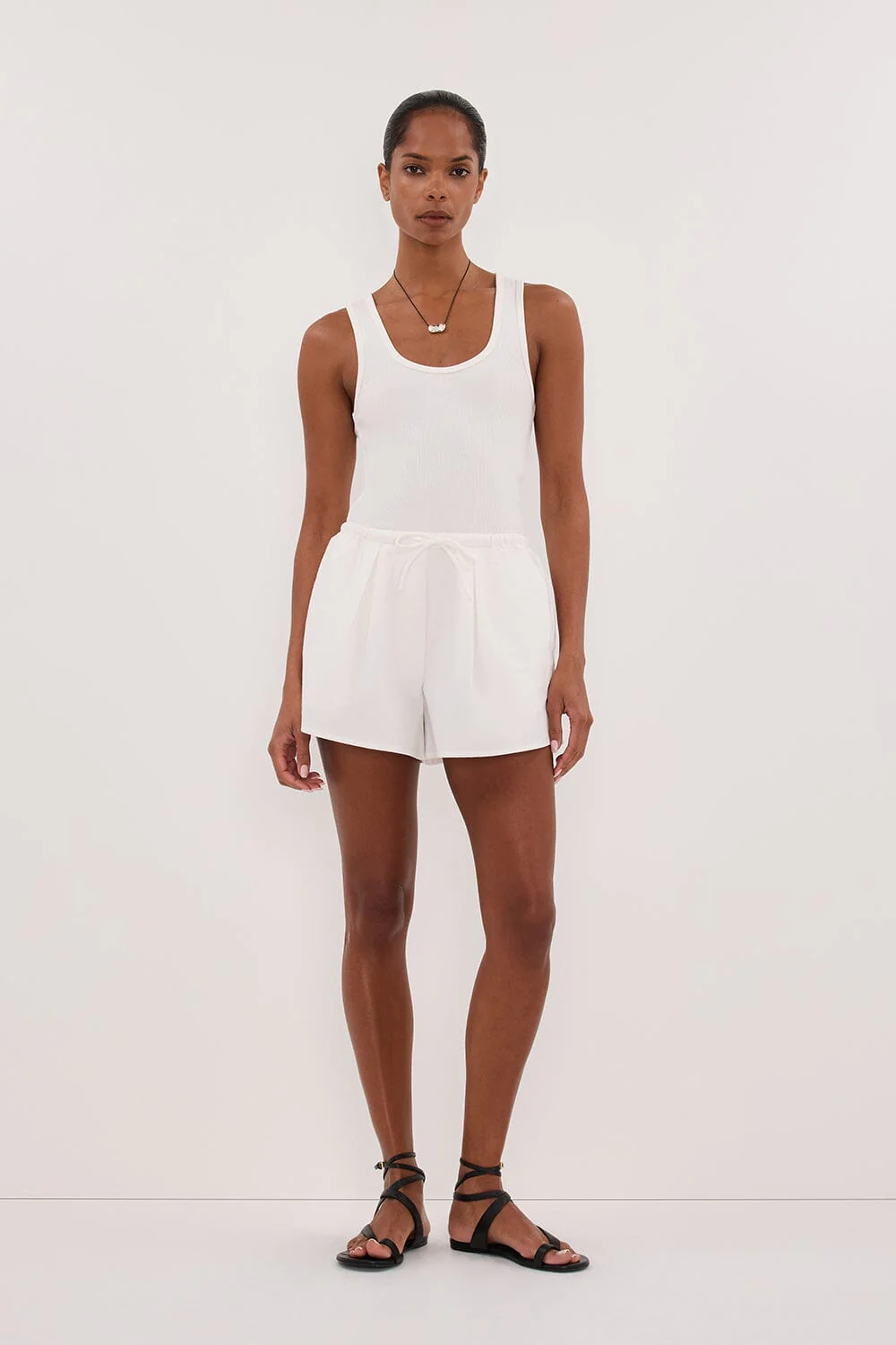 RHEA WHITE COTTON DRAWSTRING SHORT - Image 6