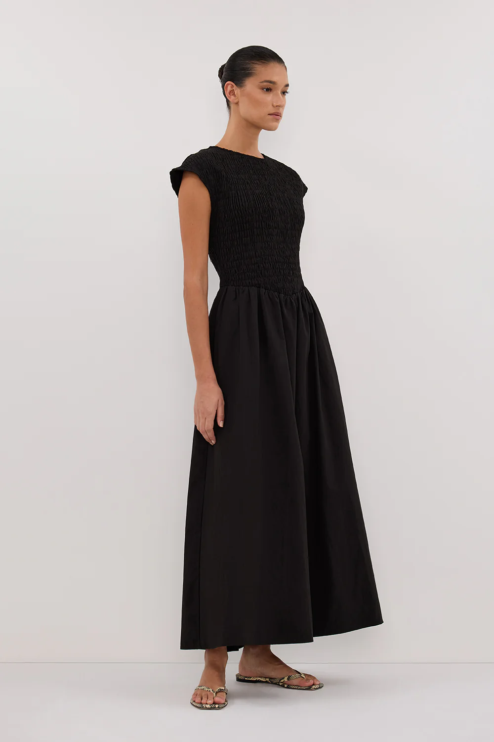 ROMA BLACK CAP SLEEVE MIDI DRESS - Image 3