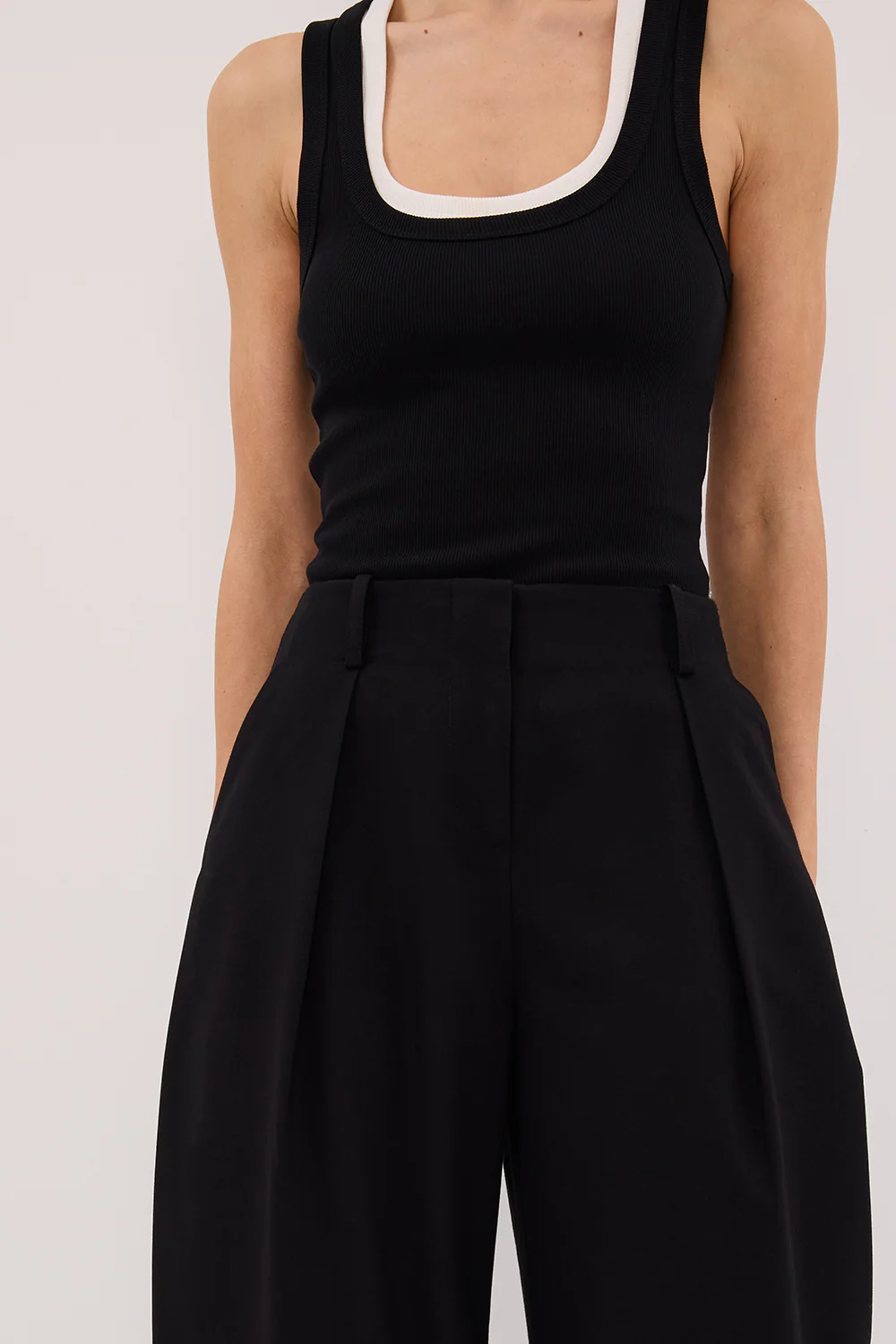 ROMY BLACK BARREL LEG TAILORED PANT - Image 5