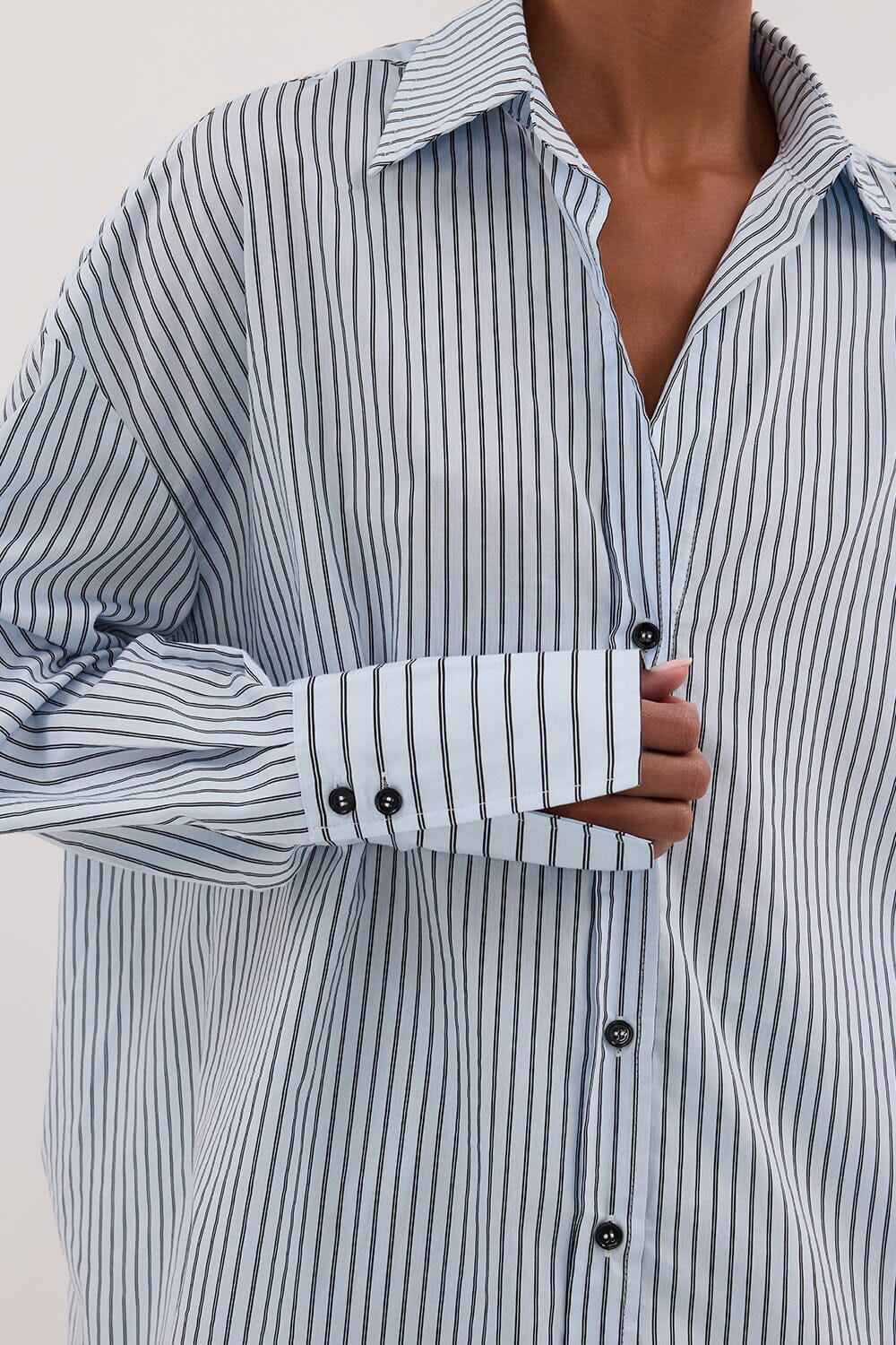 SABLE ICE BLUE OVERSIZED SILK BLEND SHIRT - Image 4