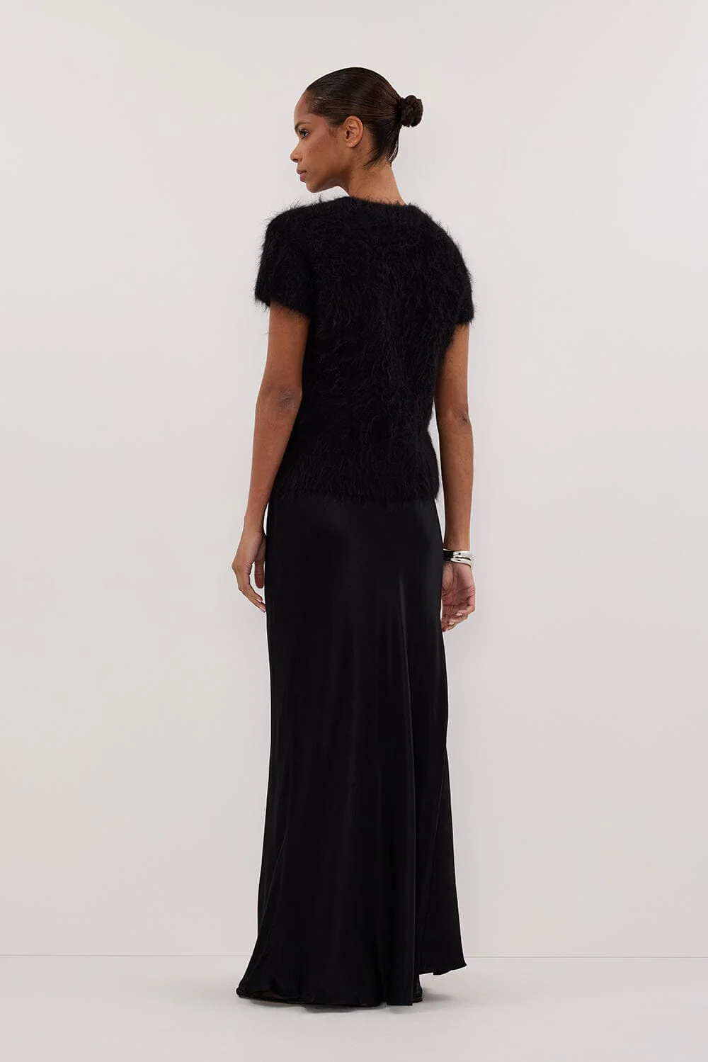SALMA BLACK CAP SLEEVE KNIT TOP - Image 4