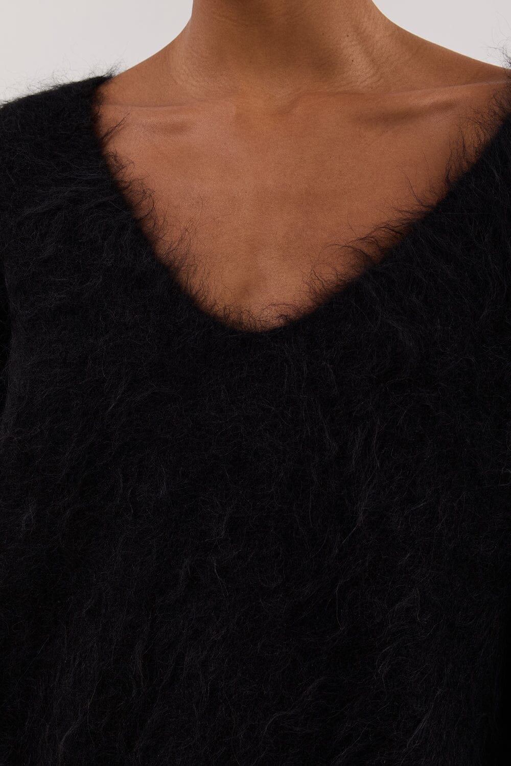 SALMA BLACK V NECK JUMPER - Image 5