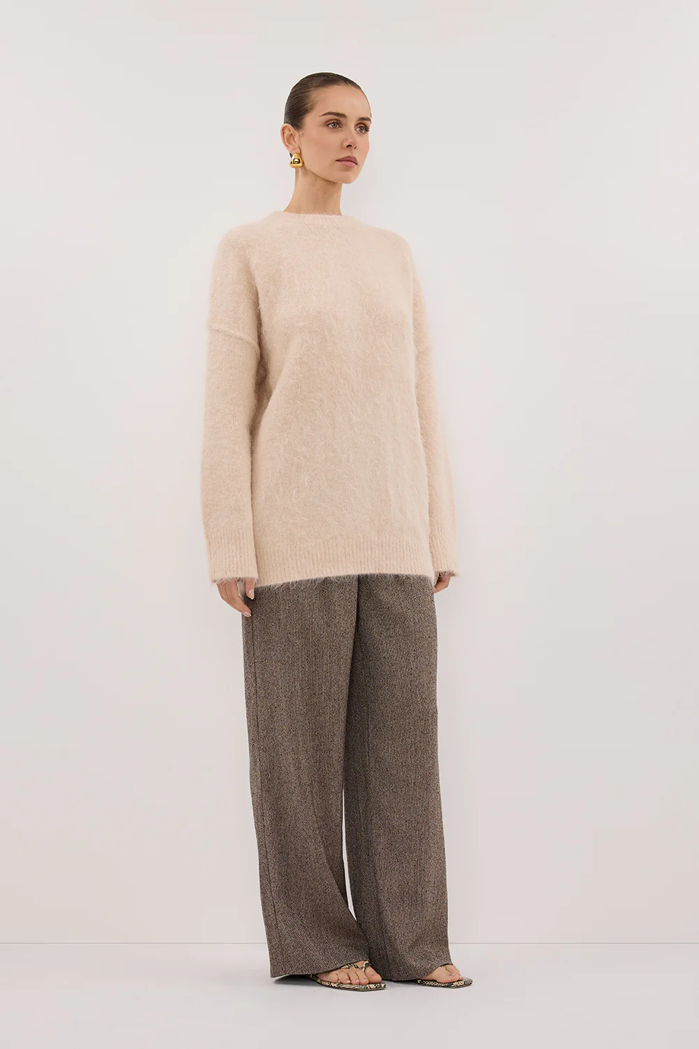 SALMA CREAM LONGLINE JUMPER - Image 3