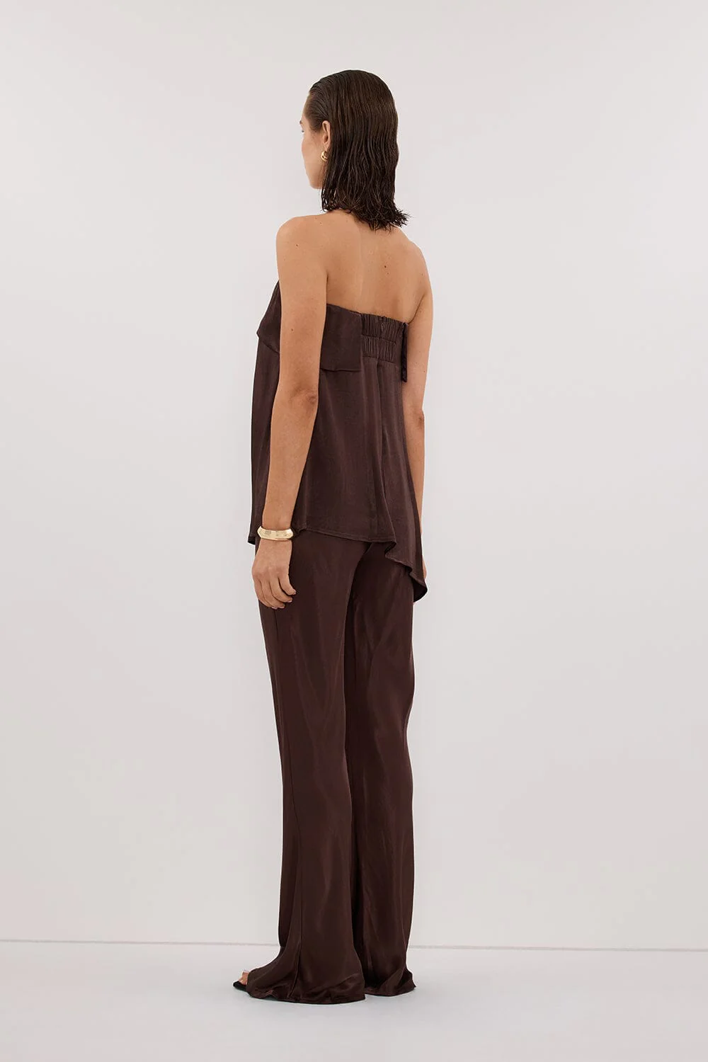 SANDER BITTER CHOC STRAPLESS SATIN TOP - Image 4