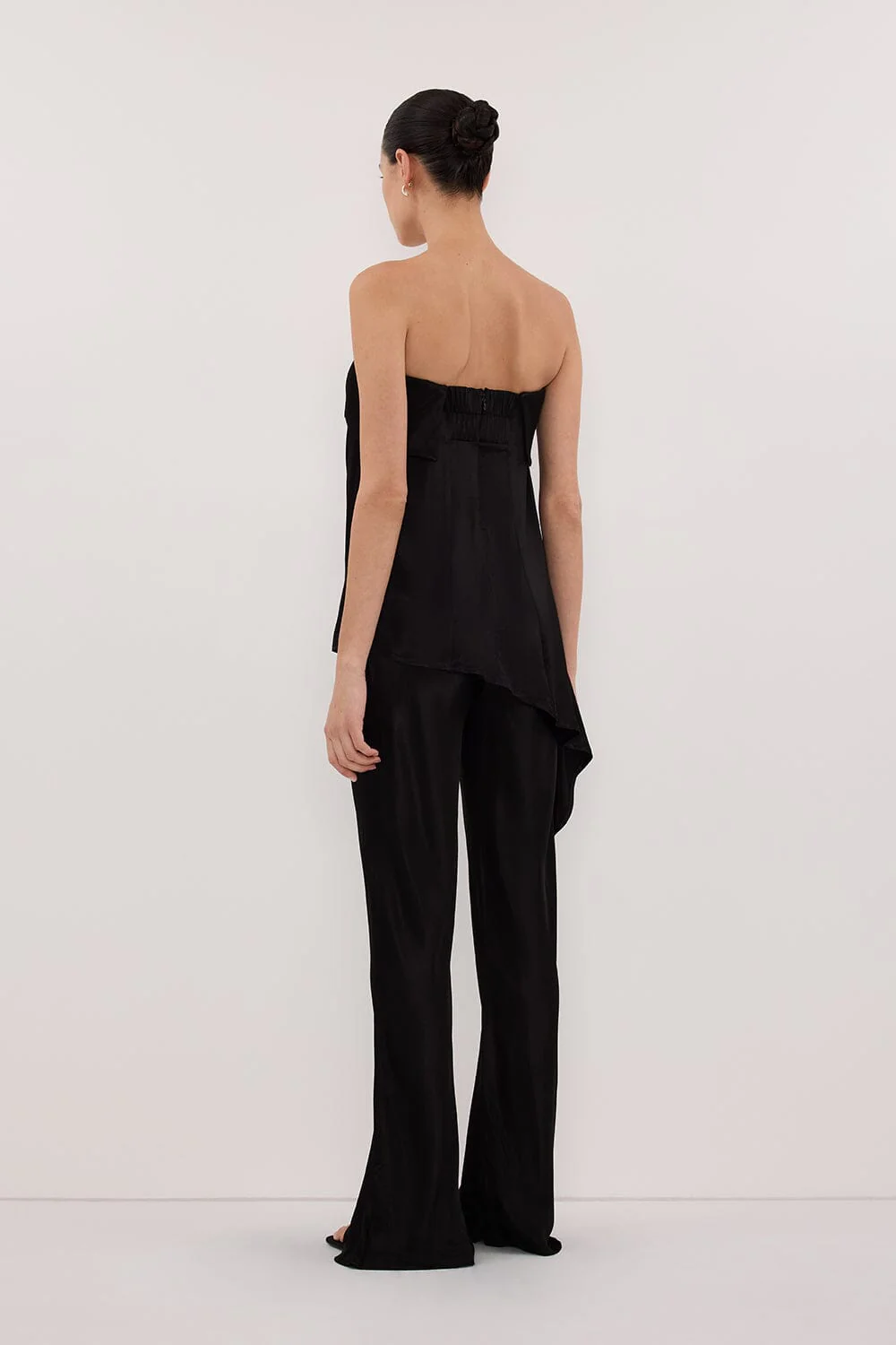 SANDER BLACK STRAPLESS SATIN TOP - Image 4