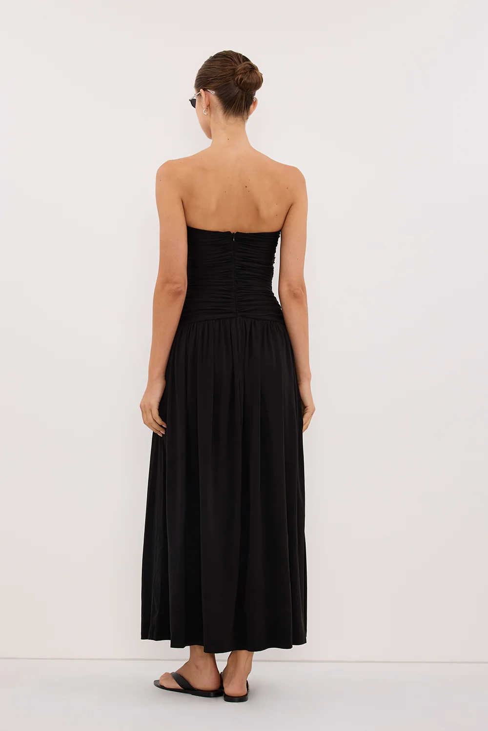 SHARI BLACK STRAPLESS BANDEAU MIDI DRESS - Image 4