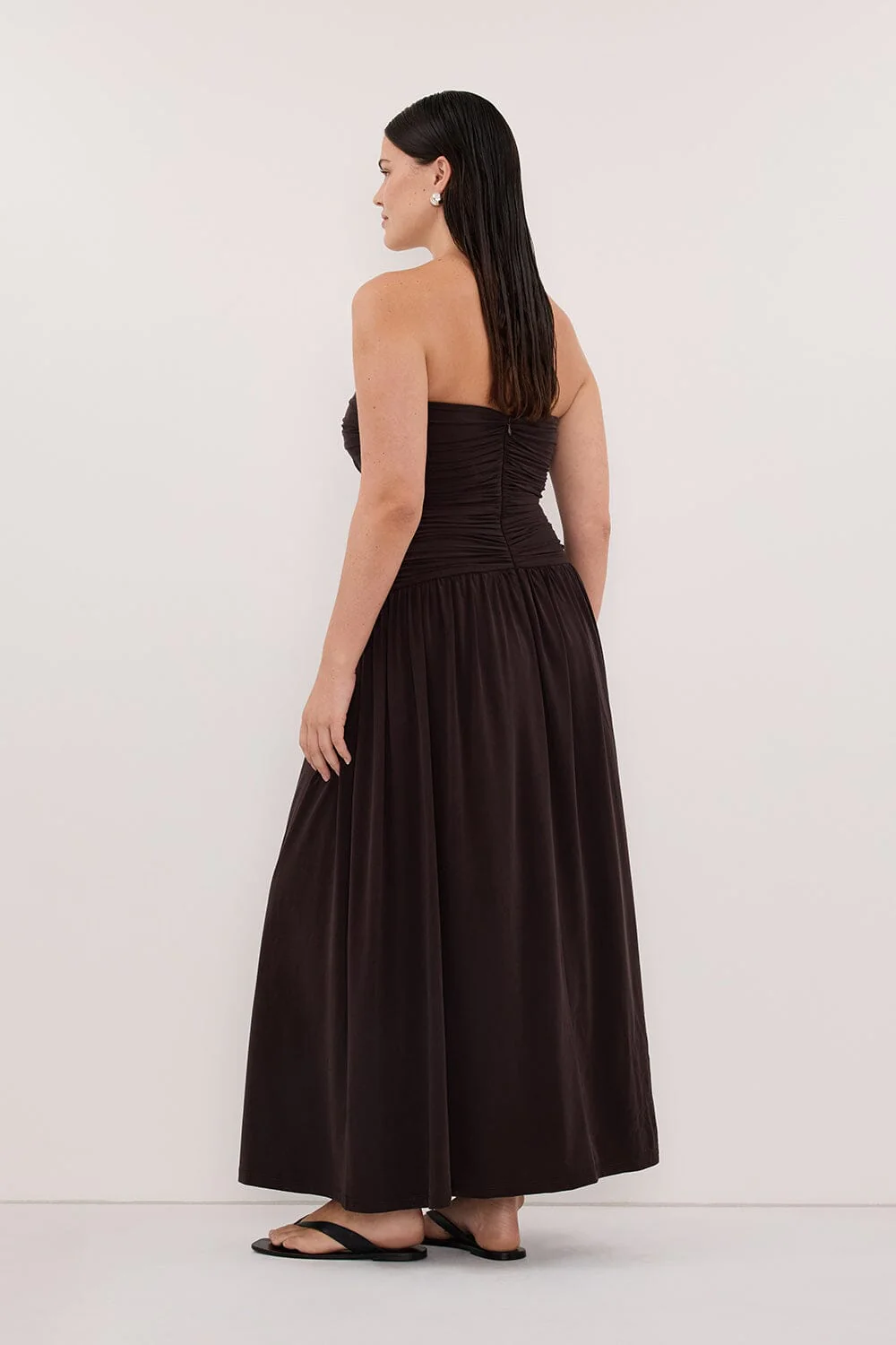 SHARI BURNT CHOC STRAPLESS BANDEAU MIDI DRESS - Image 8