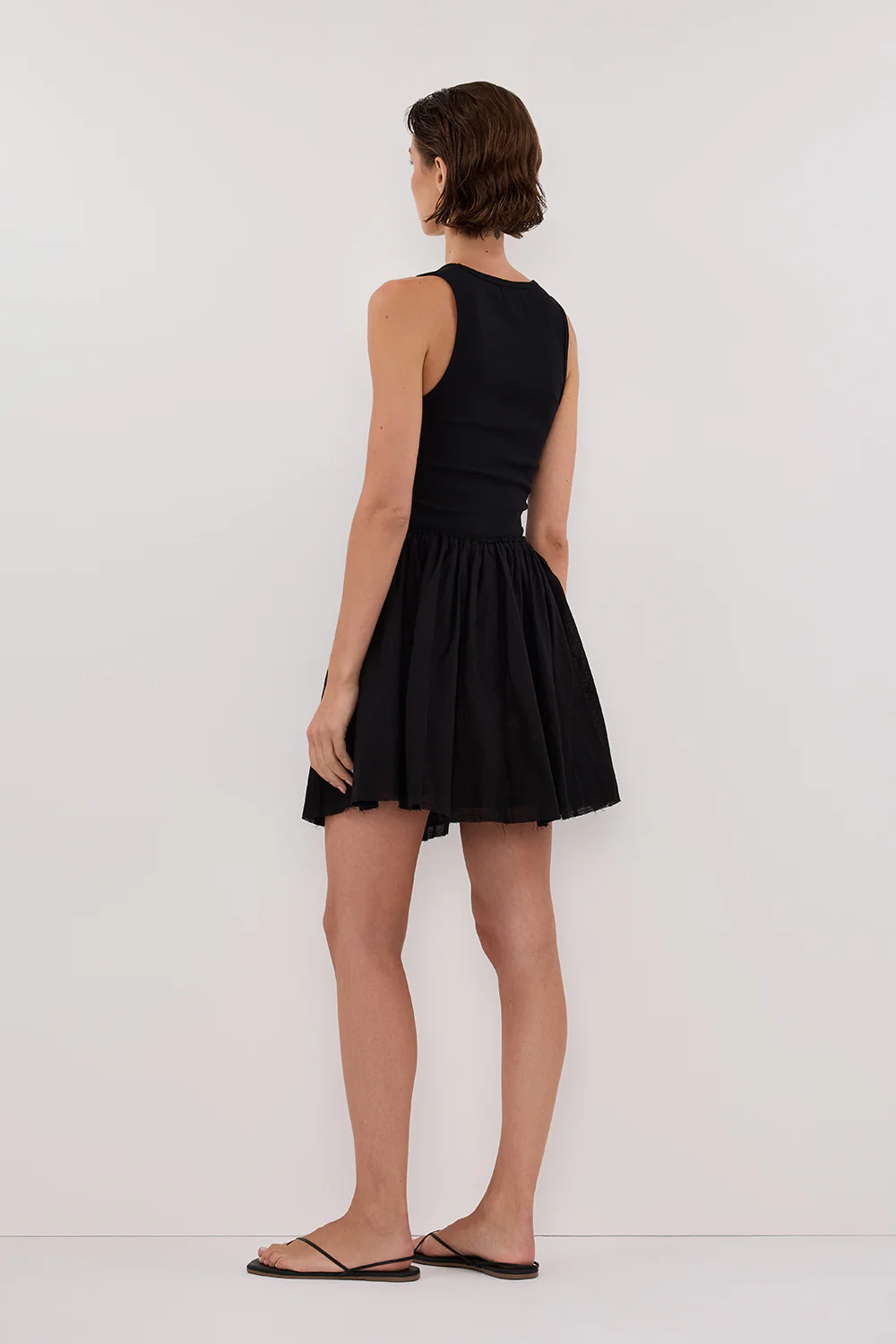 SIA BLACK DRAWSTRING MINI SKIRT - Image 4