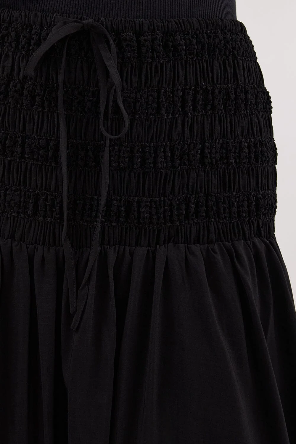 SIERRA BLACK TEXTURED MIDI SKIRT - Image 5