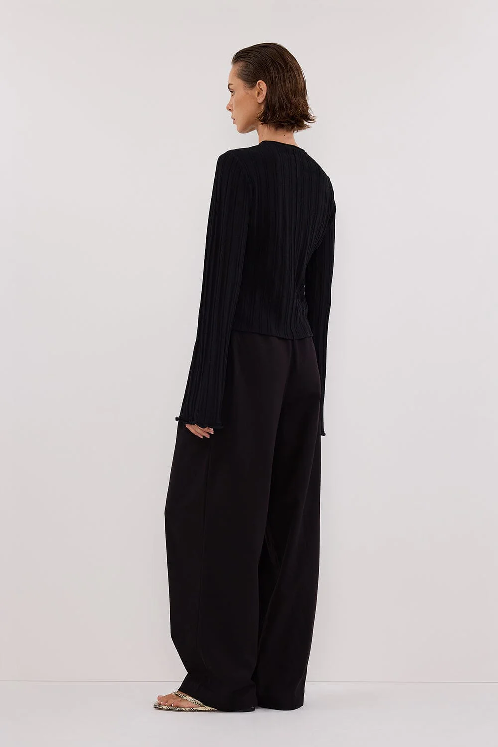 SYLVIA BLACK CREW KNIT TOP - Image 4