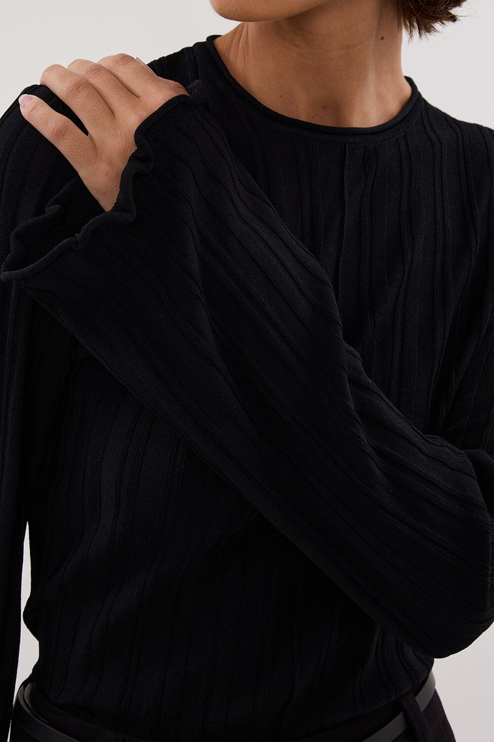 SYLVIA BLACK CREW KNIT TOP - Image 5