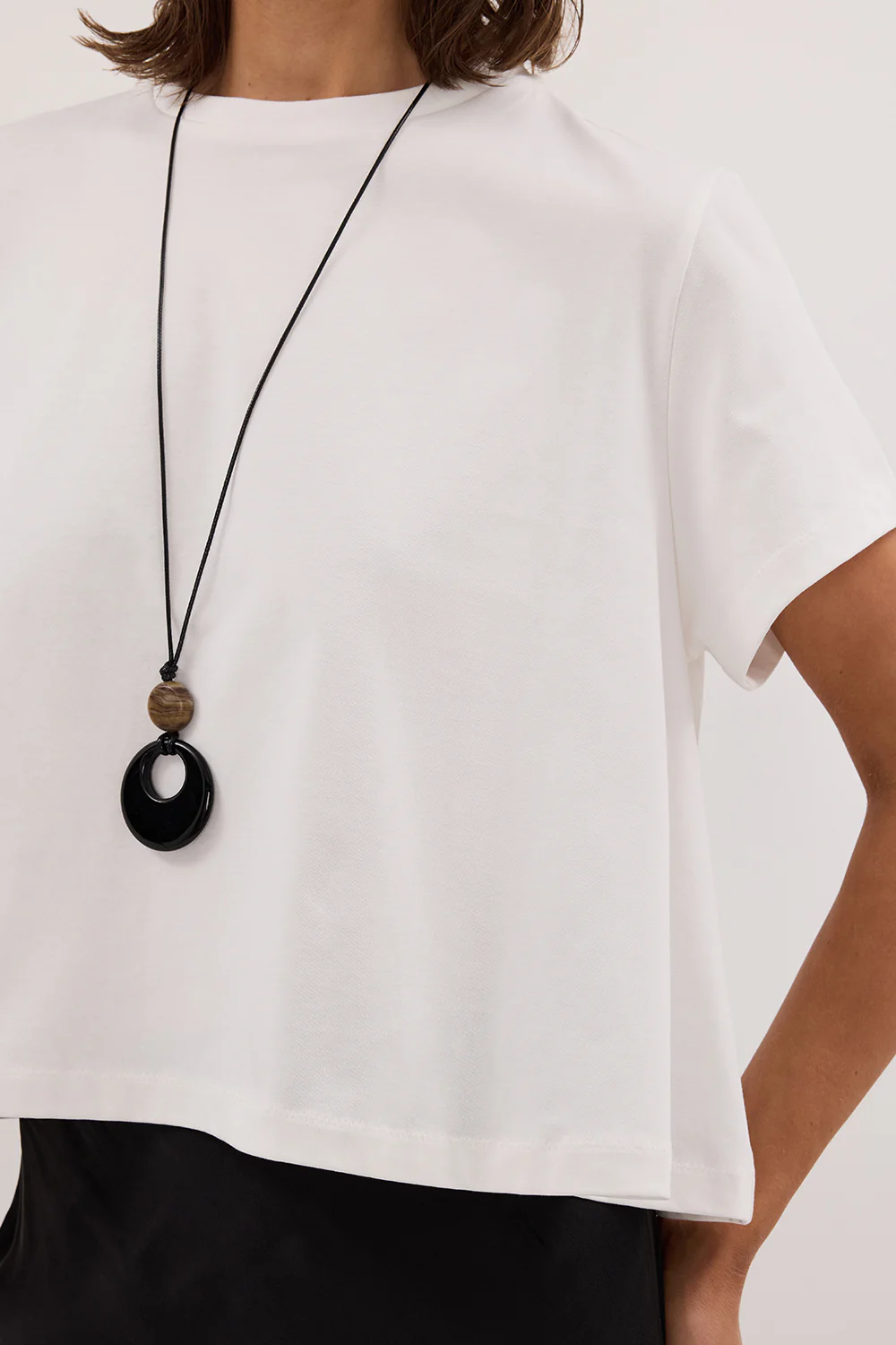 TATUM WHITE SHORT SLEEVE COTTON TEE - Image 5