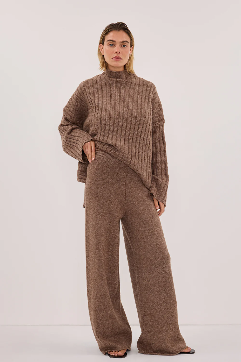 TUCSON MOCHA WIDE LEG KNIT PANT