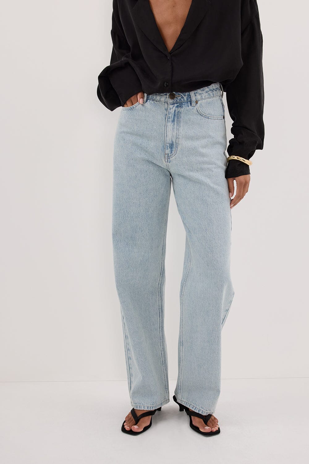 WESTIN LIGHT RINSE TALL STRAIGHT JEAN - Image 2
