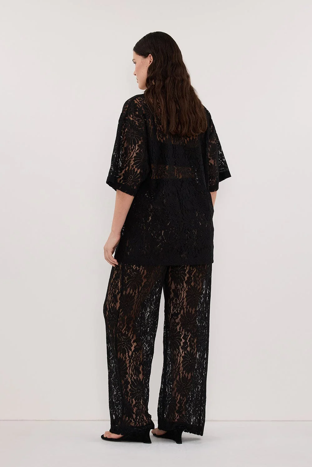 WILMA BLACK LACE TEE - Image 8