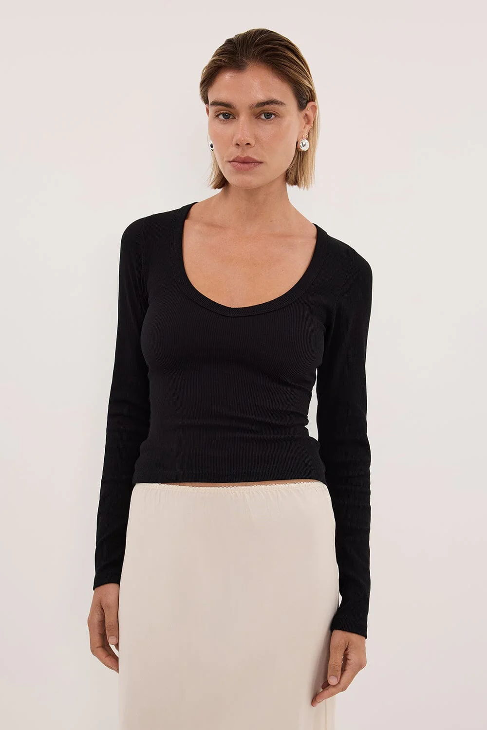 YASMIN BLACK LONG SLEEVE KNIT TOP - Image 2